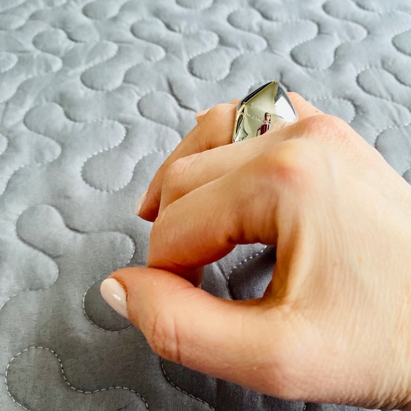 MARC BY MARC JACOBS Cone Head Silvertone Ring - Picture 7 of 8